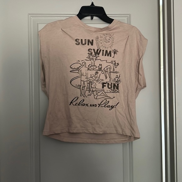 Brown tee - Picture 1 of 3